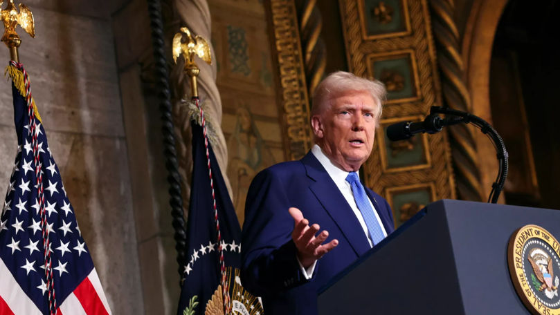 Трамп: Украина не должна была начинать войну с Россией.