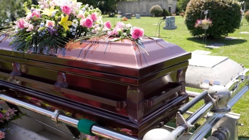Mortul s-a auzit din groapă la înmormântare: Unde sunt? Lăsaţi-mă să ies