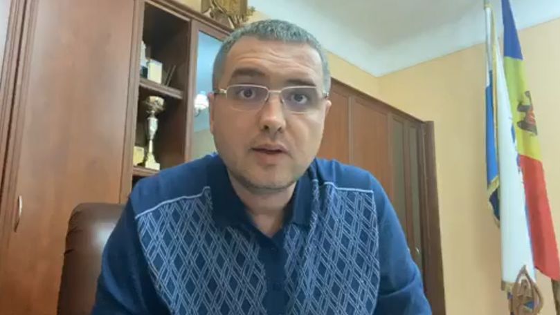 Усатый: Бывший министр МВД брал костюмы в магазинах и не платил за них.