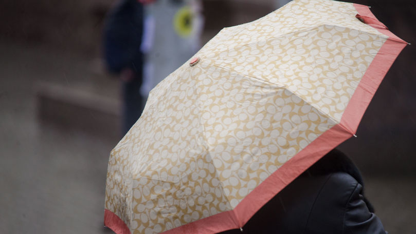 Meteo 13 iulie: Ploi cu descărcări electrice și maxime de +25°C