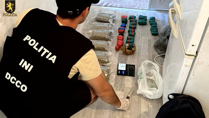Mai multe kg de droguri, ridicate de polițiști: Suspectul, arestat