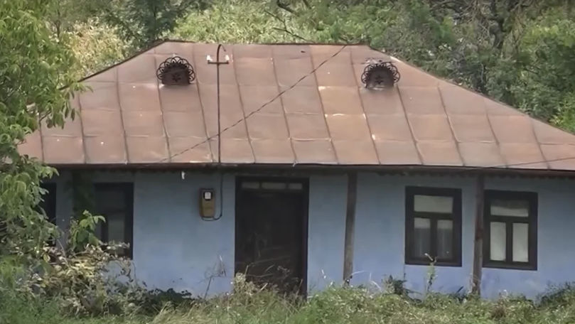 Moldova, de vânzare: Satele sunt pline de case părăsite, puse în vânzare