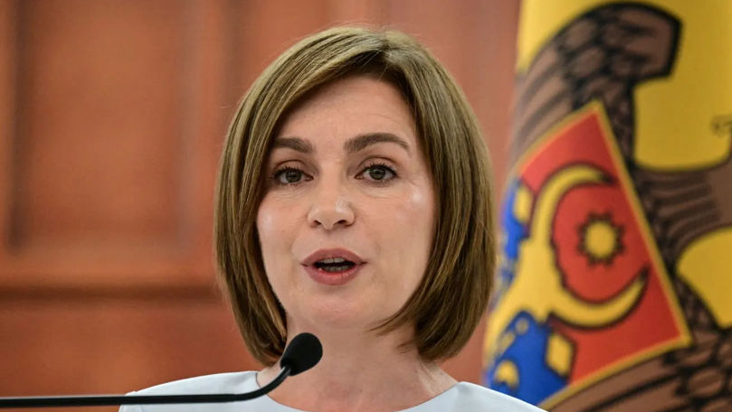 Cанду: То, что недопустимо офлайн, не может быть допустимо и онлайн.