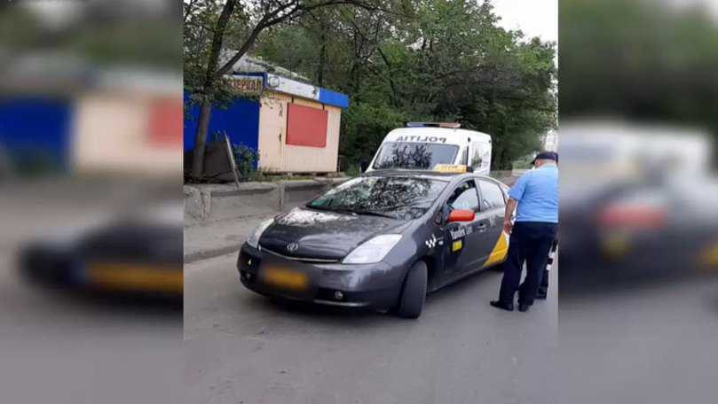 Companiile de taxi au fost supuse verificărilor de către polițiști