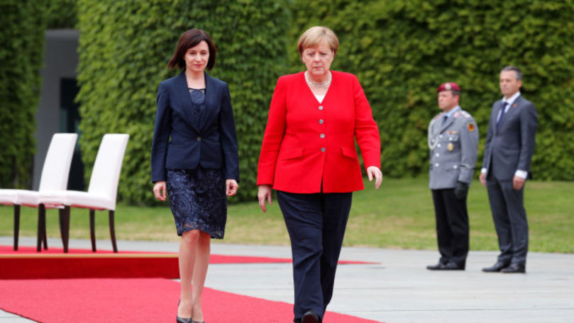 Primele imagini: Maia Sandu, întâmpinată de Angela Merkel