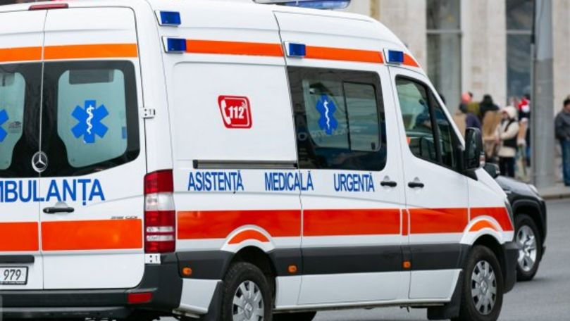 Drochia: Un bătrân a murit în ambulanță după ce a fost snopit în bătaie