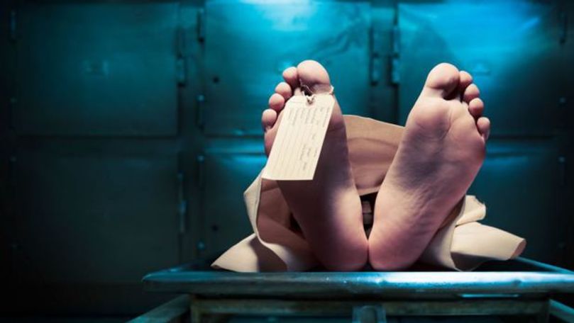 Mandat de percheziţie pentru scoaterea din casă a cadavrului unei femei