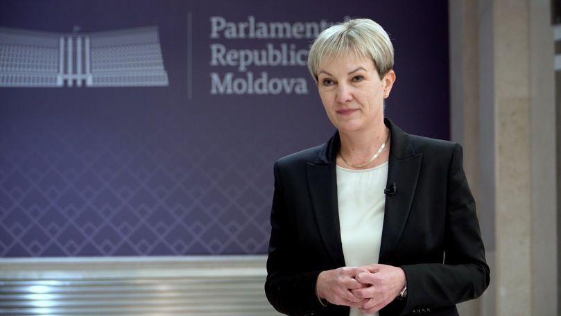 Deputat: MEC ascunde criticile internaționale la noul manual de istorie