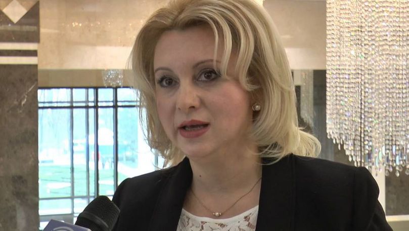 Виолетта Иванов указала в декларации только квартиру и деньги на счете.