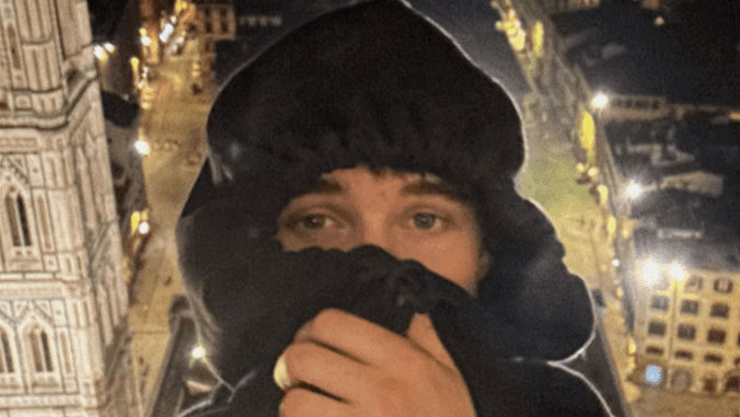 Un influencer italian a urcat pe cupola Domului din Florența. Motivul