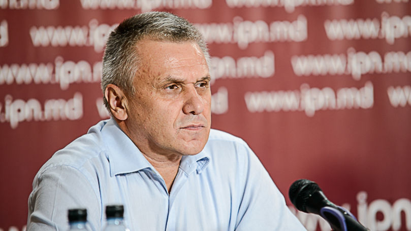 Boțan: Asumarea răspunderii de Botnari denotă că nu este independent