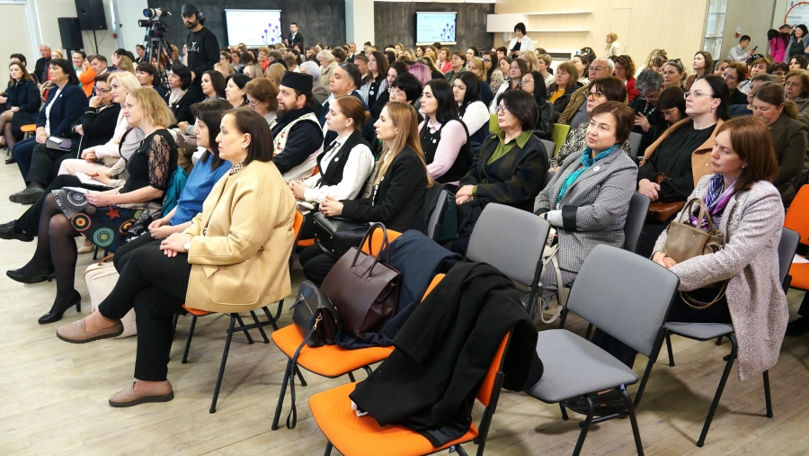 Cadrele didactice pot profita de un nou program de formare profesională