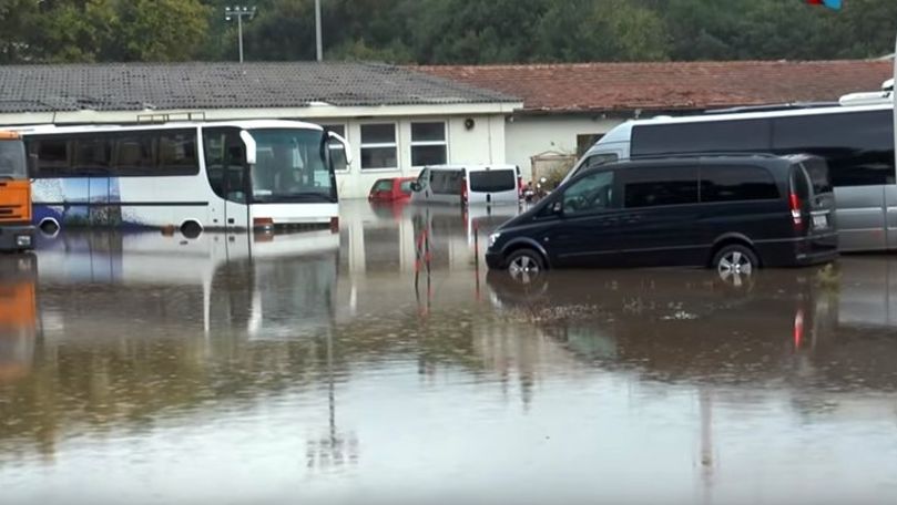 Inundații fără precedent în Croația: În trei ore a plouat cât în 6 luni