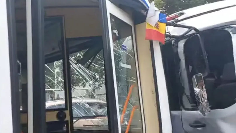 Accident în Capitală: Un troleibuz și încă două automobile s-au ciocnit