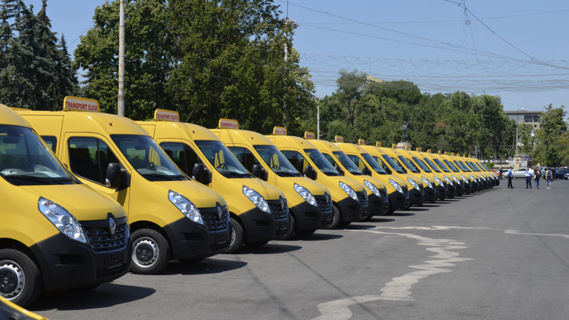 Autoritățile vor cumpăra zeci de autobuze pentru transportarea elevilor