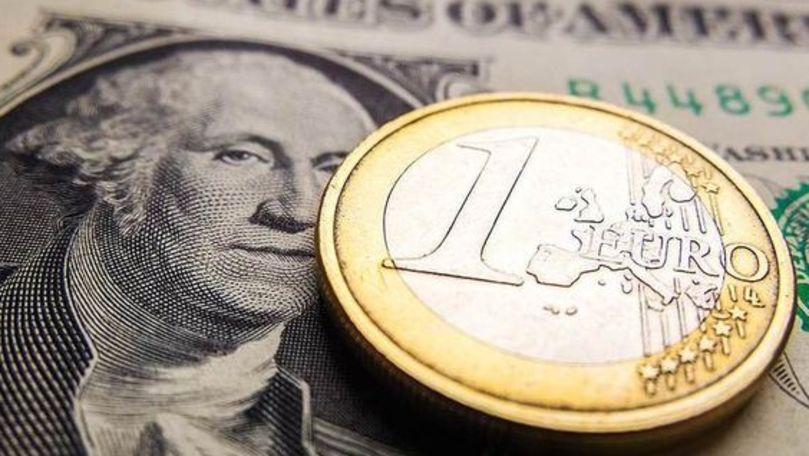 Лей подешевеет по отношению к евро и доллару.