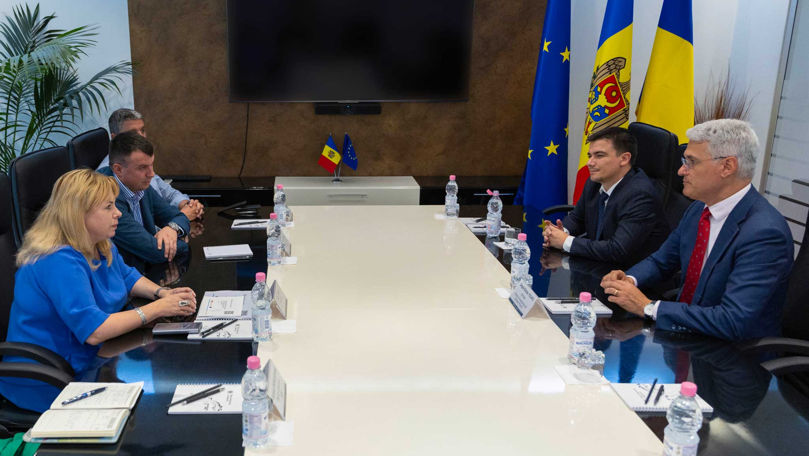 Anca Dragu, în discuții cu un înalt oficial român. Subiectele abordate