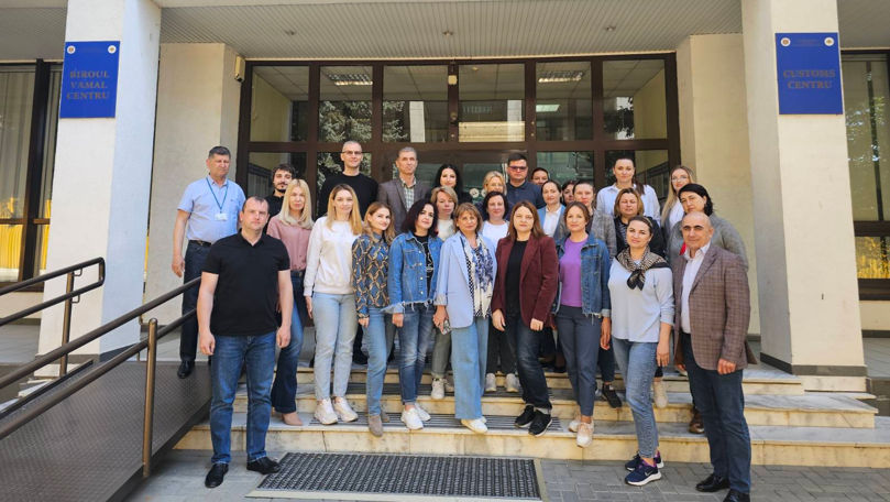 Funcționarii vamali se alătură campaniei internaționale Denim Day