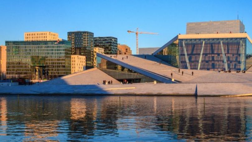 Oslo şi Amsterdam concurează la titlul de oraş european fără autoturisme