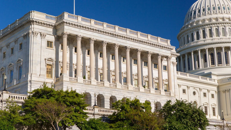 Zeci de senatori americani cer noi sancțiuni împotriva Rusiei
