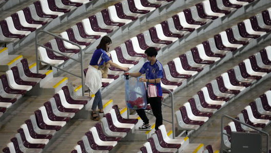 Suporterii japonezi au făcut curat pe stadionul din Doha