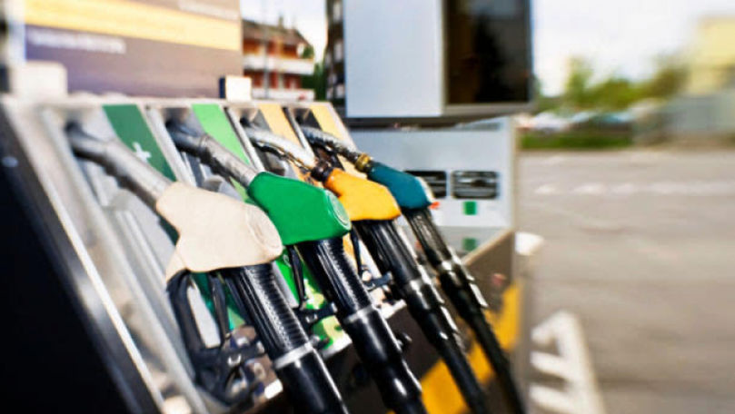 Petroliștii, obligați să raporteze prețurile pe care le vor afișa