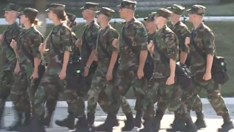 Studenții admiși la Academia Forțelor Armate, pregătiți pentru noul an