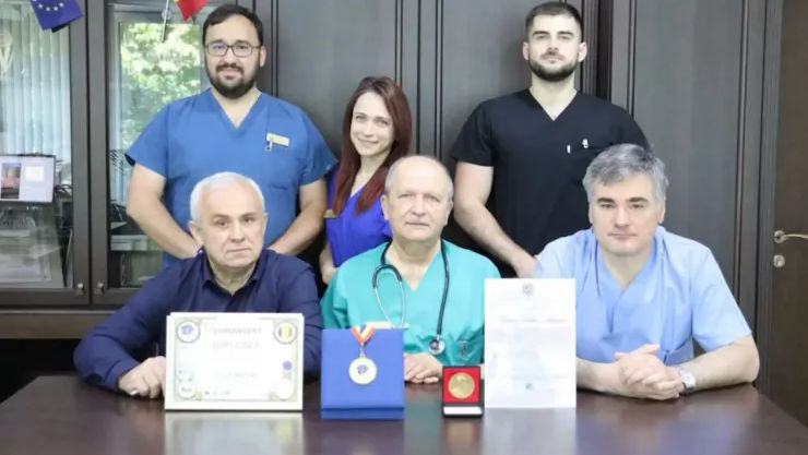 Mai mulți medici moldoveni, premiați cu aur la un concurs internațional