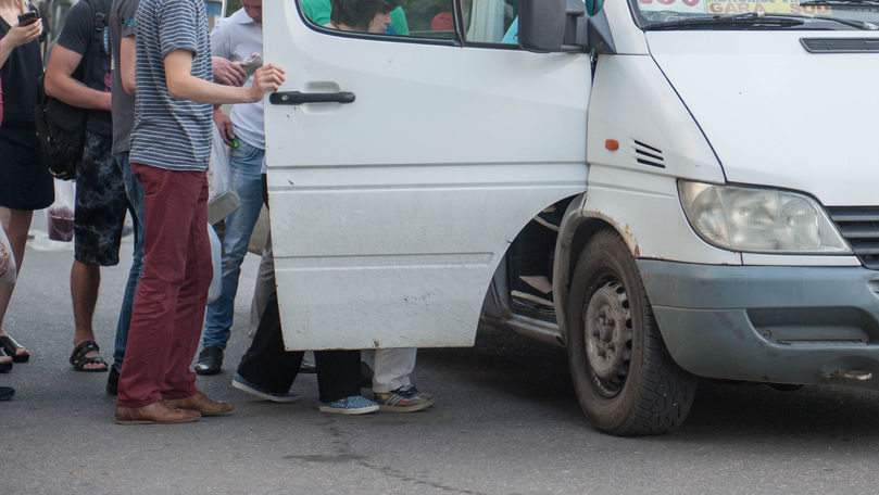 INP: Pedeapsă pentru șoferul unui microbuz arhiplin din Chișinău
