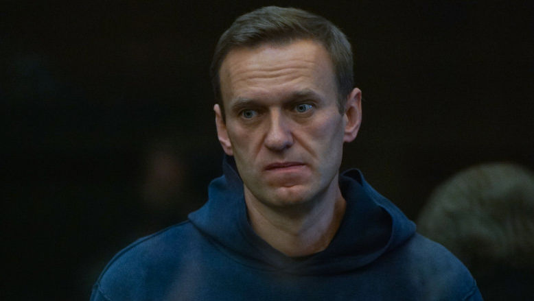 Alexei Navalnîi, obligat să asculte zilnic un cântec pro-Putin