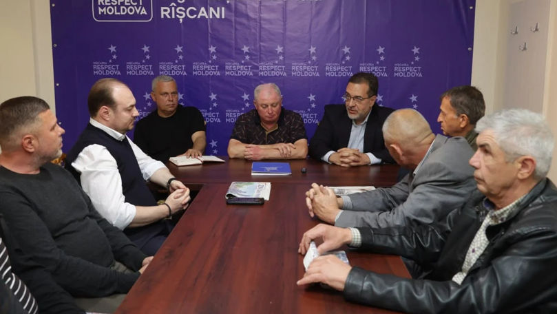 Zece aleși locali din Râșcani au aderat la Partidul Respect Moldova