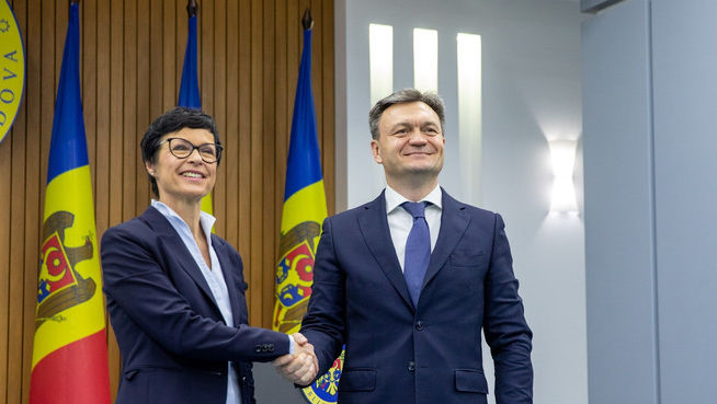 Când Moldova va adera la UE? Pariu între Marta Kos și Dorin Recean