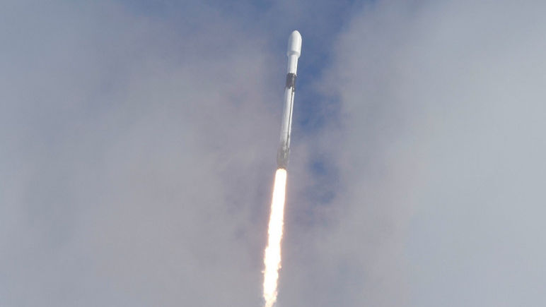 SpaceX va lansa pe orbita Pământului un microsatelit realizat de români