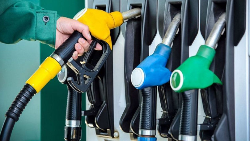 Noile prețuri la carburanți, publicate de ANRE: Cât vor costa în weekend