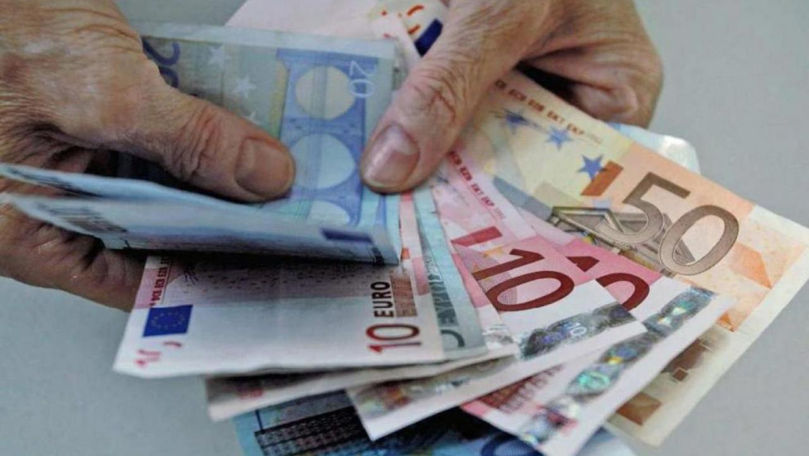 Cum își pot solicita pensia moldovenii care au muncit legal în Italia