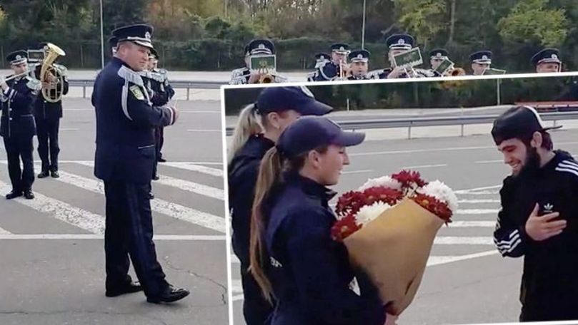 Cum a fost întâmpinat luptătorul Victor Ciobanu la frontieră