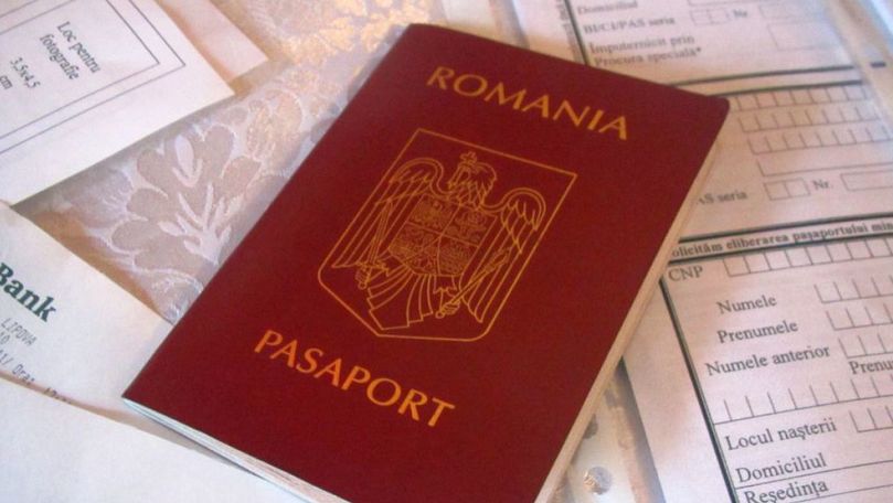 Pașaport românesc cu 25.000 de euro: Persoane reținute la Chișinău