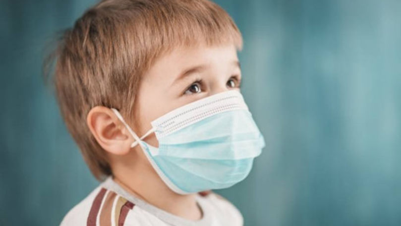 Studiu: Copiii au acelaşi risc de infectare cu SARS-CoV-2 ca adulţii