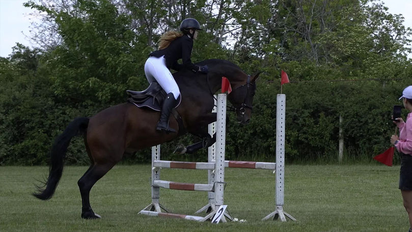 Călăreții din Moldova s-au întrecut la un concurs de jumping, la Bălți