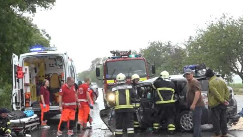 Accidentul de la Sângerei: Momentul în care Toyota și BMW-ul se lovesc