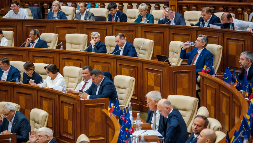 Modificări în politica bugetar-fiscală și vamală, aprobate de Parlament