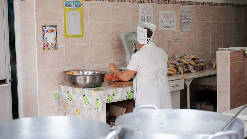 Вспомогательные работники в детских садах получают максимум 3500 леев в месяц.