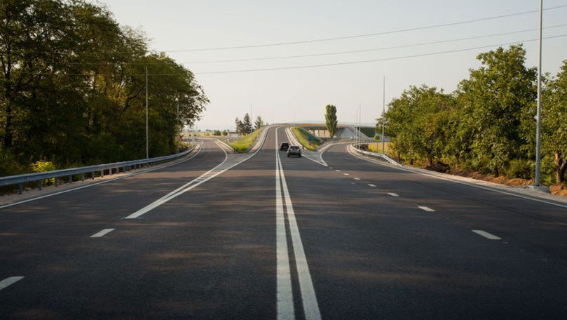 Încă 54 de drumuri din R. Moldova vor fi reparate în acest an