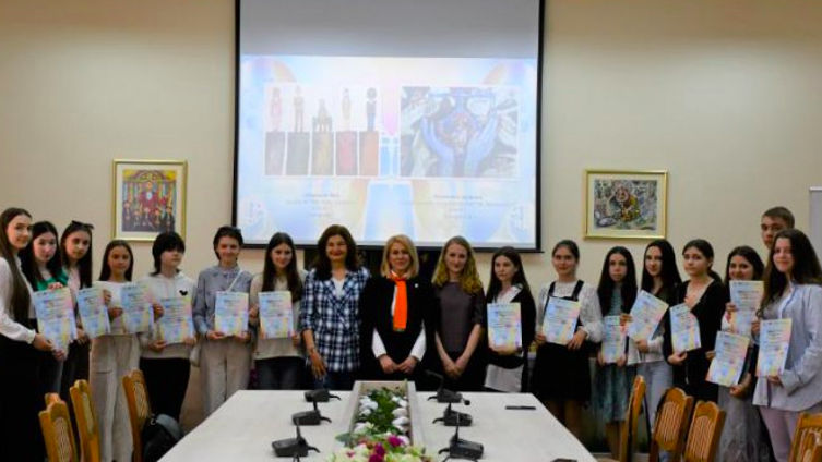 Стали известны победители Национального конкурса детского рисунка "Поколение равенства".