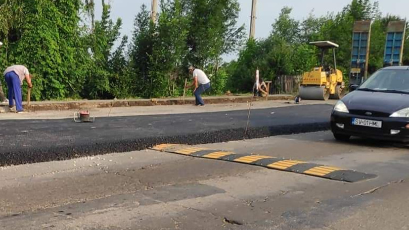 Drumarii din România au turnat asfalt peste un limitator de viteză