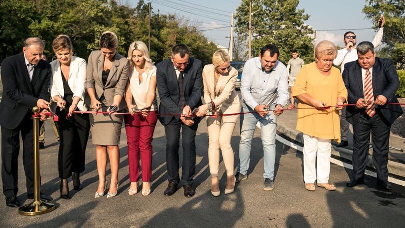 9 foarfece și o singură panglică: O stradă din Orhei a fost inaugurată