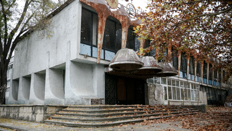 Soluțiile candidaților la construcțiile ilegale și clădirile în paragină