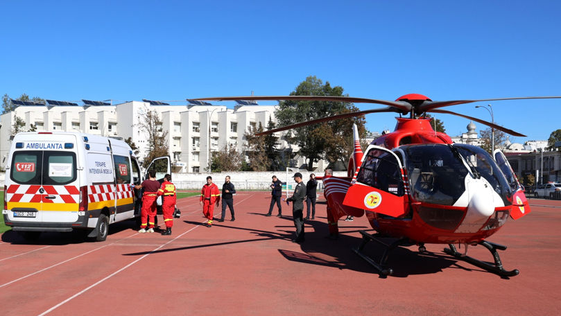 Un copil, transportat pe cale aeriană din Chișinău în România