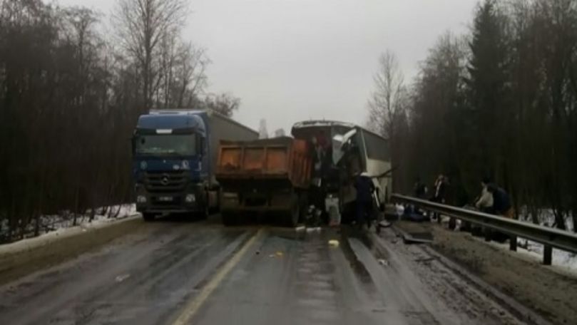 Autobuz cu moldoveni, accidentat în Rusia: Cum s-a produs impactul
