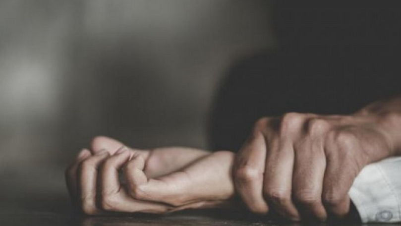 Un bărbat, condamnat la 20 ani de închisoare după ce și-a violat fiica